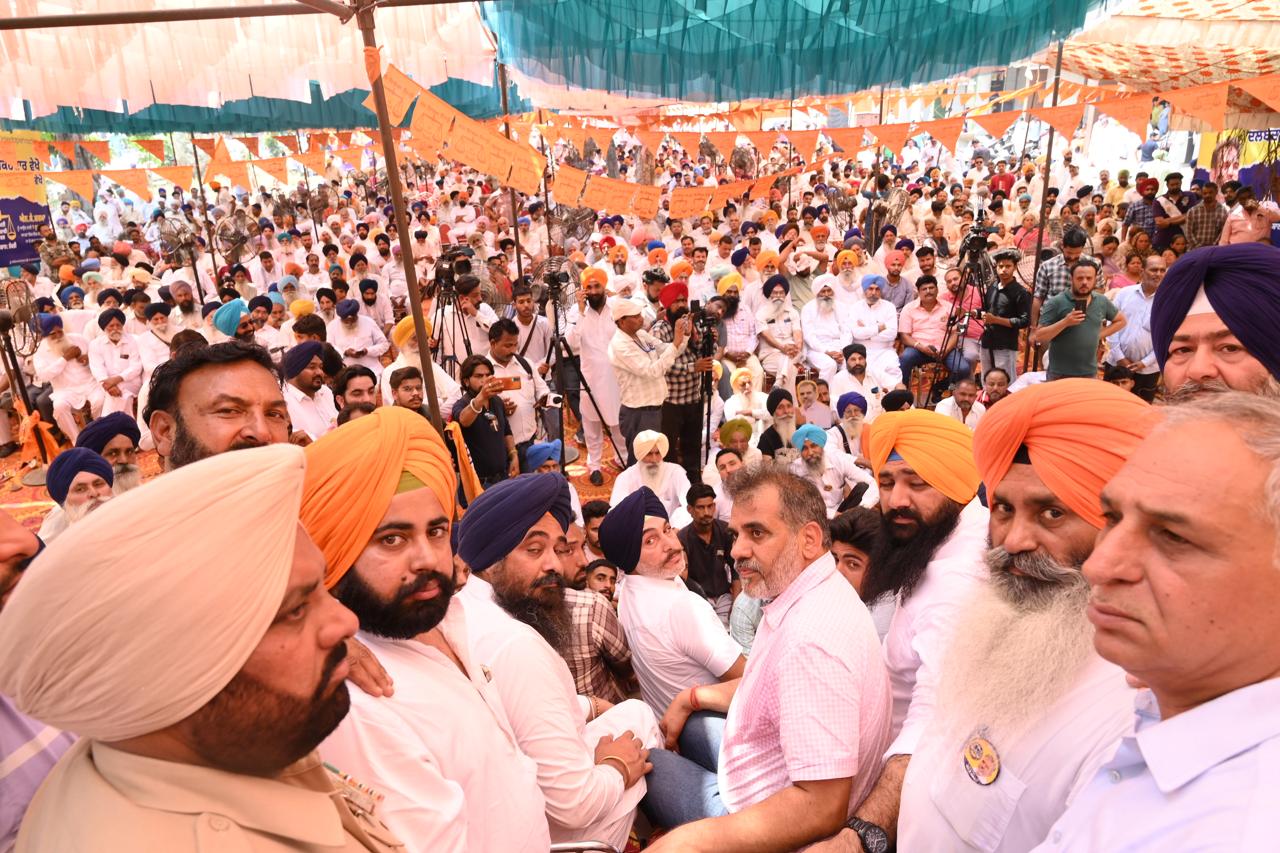 The entire Akali leadership of the district reached NK Sharma's Patiala rally